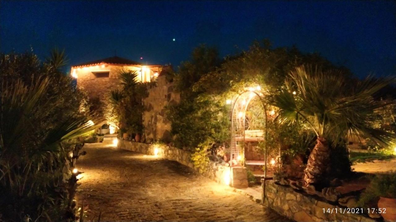 Traditional Windmill-Milos Kroustas 外观 照片