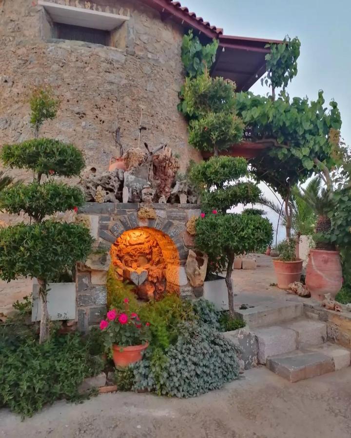 Traditional Windmill-Milos Kroustas 外观 照片